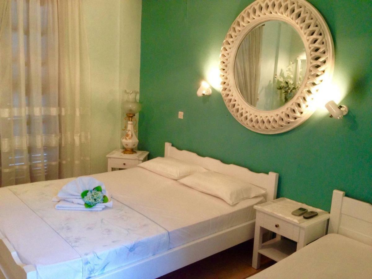 Saint George Hotel Rodhákinon Buitenkant foto